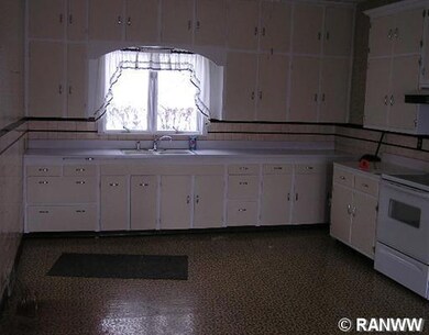 W14329 Culver Ave, Weyerhaeuser, WI 54895 - photo 4