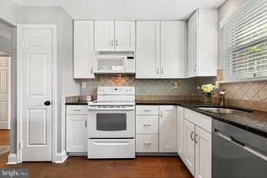 2 Rittenhouse Ct unit 180, Chesterbrook, PA 19087 - photo 4