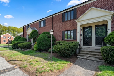 960 Belmont St unit 44 Bld D, Watertown, MA 02472 - photo 2