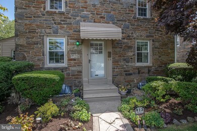 913 Roberts Ave, Drexel Hill, PA 19026 - photo 2