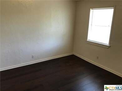 201 S Mitchell St unit 3, San Marcos, TX 78666 - photo 4