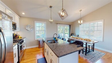 223 Crescent Ave, Cranston, RI 02910 - photo 4