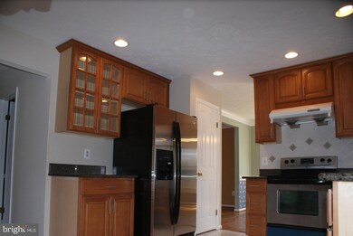 11540 Paramus Dr, North Potomac, MD 20878 - photo 5