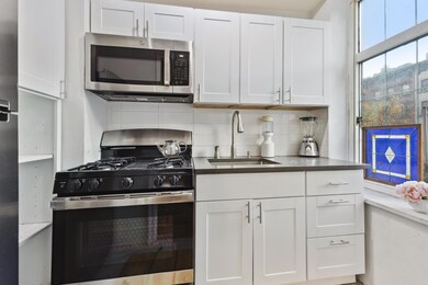 London Terrace Towers unit 3C, New York, NY 10011 - photo 4