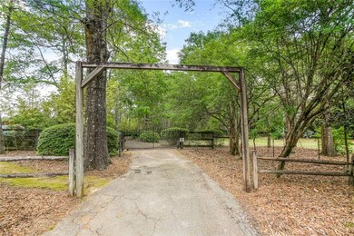 Driveway arch