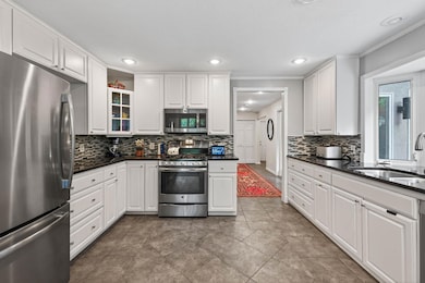 8574 Mcguire Ct E, Shakopee, MN 55379 - photo 5