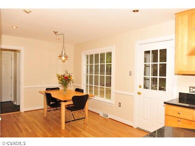 Kitchen - Kitchen eat-in area is large with chair 