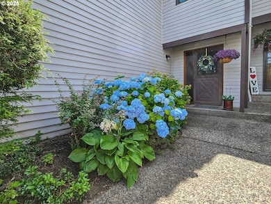 12066 SE 104th Ct unit 20, Happy Valley, OR 97086 - photo 2