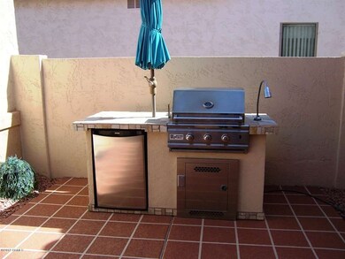 BBQ grill in the private courtyard
