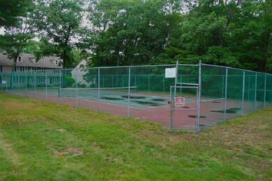 37 Glastonbury Dr unit U105, Nashua, NH 03063 - photo 5