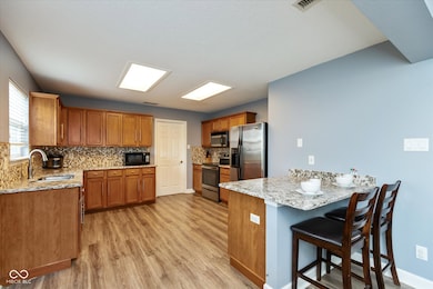 10270 Apple Blossom Cir, Fishers, IN 46038 - photo 7