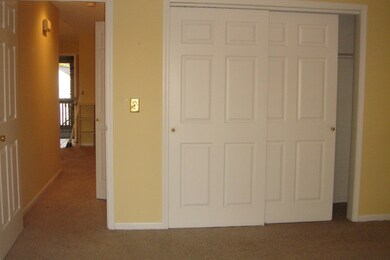 DBL CLOSET MSTR BR