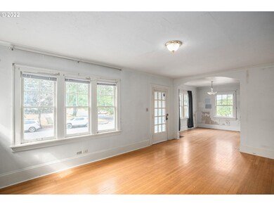 Living Room/Dining Room