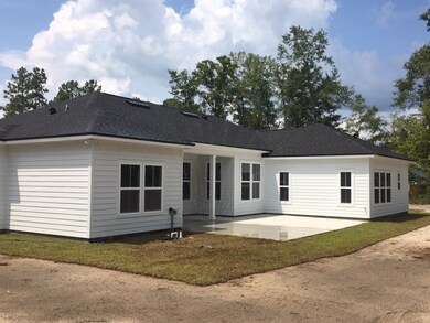 162 Scenic Stream Cir, Crawfordville, FL 32327 - photo 2