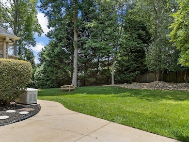 688 Mosswood Ln, Spartanburg, SC 29301 - photo 7