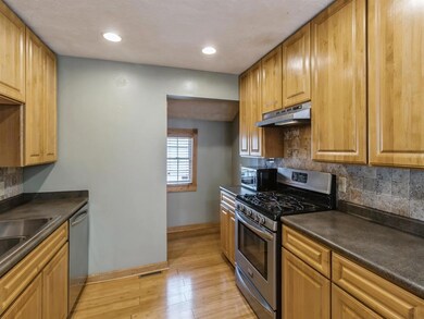 2214 Woodland Ave, Des Moines, IA 50312 - photo 7