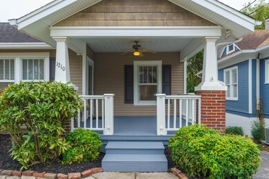 04 - 1210 Russell - Front