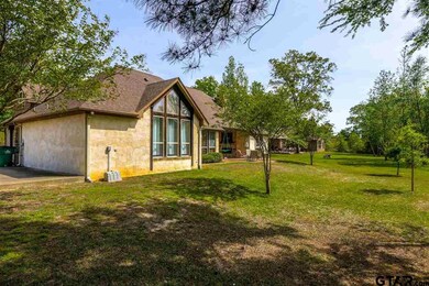 10858 Deer Creek Dr, Tyler, TX 75707 - photo 2