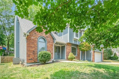 8352 Oakview Cir, Lenexa, KS 66215 - photo 4