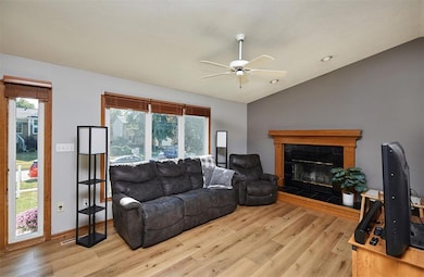 2172 NW 148th St, Clive, IA 50325 - photo 3