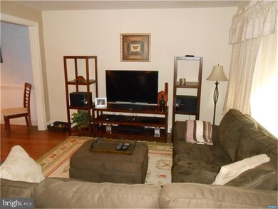 11 Whitehall Cir, Wilmington, DE 19808 - photo 2