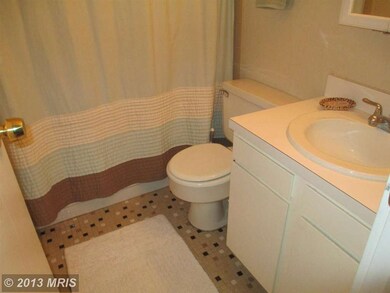 11723 Karbon Hill Ct unit 103, Reston, VA 20191 - photo 4