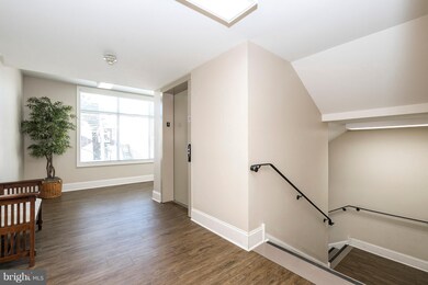 821 Harry St unit 105, Conshohocken, PA 19428 - photo 4