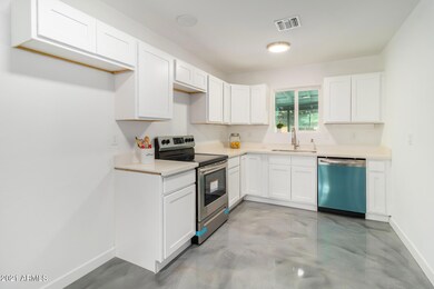 Brand New Kitchen!