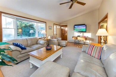 17 Brushy Ln, Edgartown, MA 02539 - photo 3