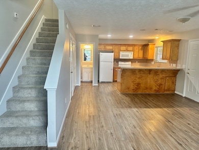 404 Peach St unit 1, Tomball, TX 77375 - photo 4