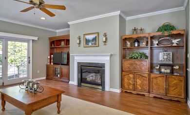 FR w/Fireplace