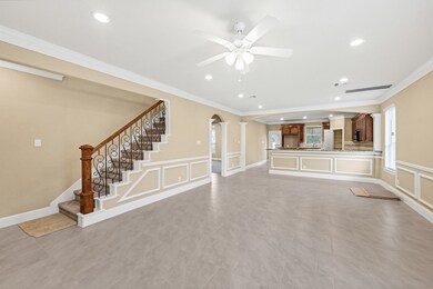 1808 W Adoue St, Alvin, TX 77511 - photo 6