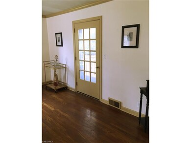 LIVING ROOM ENTRANCE TO THE NEW BACK DECK & PARTIA