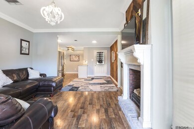 2019 E Catalpa St, Gonzales, LA 70737 - photo 4