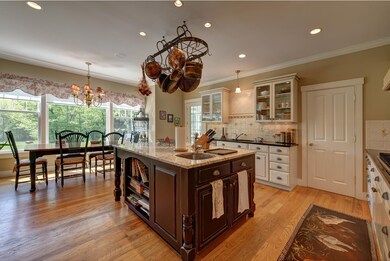 12-Kitchen