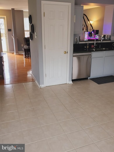 5336 Kelmscot Rd, Rosedale, MD 21237 - photo 2