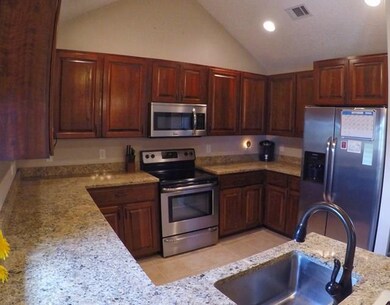 211 S Beckingham Dr, Brunswick, GA 31525 - photo 5