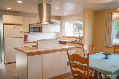 5101 S 163rd Place, Tukwila, WA 98188 - photo 3