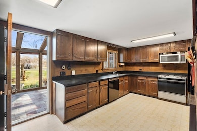 25 Frying Pan Ln, Stratham, NH 03885 - photo 4