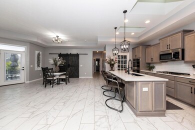 5_photo-6710-trinity-mist-way