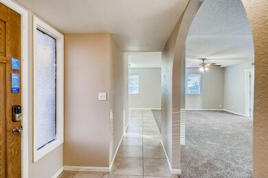 10 Foyer