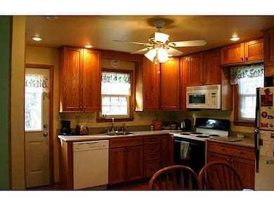 Kitchen. Beautiful eat-in kitchen has lots of stor