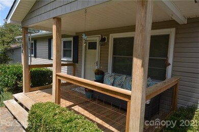 16 Oakley Dogwood Dr, Asheville, NC 28803 - photo 4