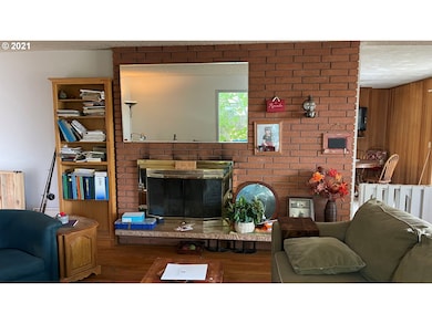 625 N Knights Bridge Rd, Canby, OR 97013 - photo 5