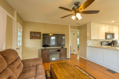 101 E Overton St, Tuscola, IL 61953 - photo 7