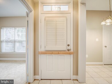 13142 Brooktree Ln, Laurel, MD 20707 - photo 6