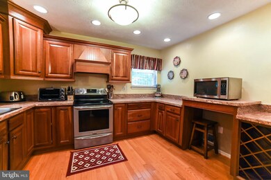 37019 W Spicer Dr, Mechanicsville, MD 20659 - photo 4