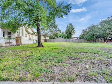 4404 Rusk St, Houston, TX 77023 - photo 5