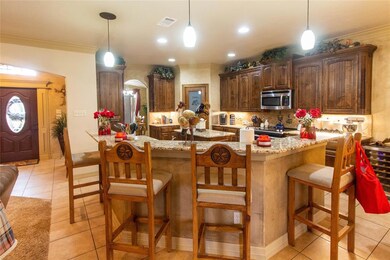 121 Walton Ln, Springtown, TX 76082 - photo 4