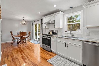 569 Cooley St, Springfield, MA 01128 - photo 7